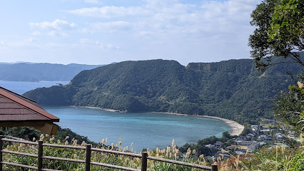 HEART SHAPE LAKE VIEWPOINT
