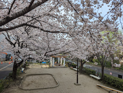Takasegawa Shomen Children’s Park (Kikuhama Park)