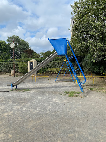 Nakameguro 1-Chome Children's Playground