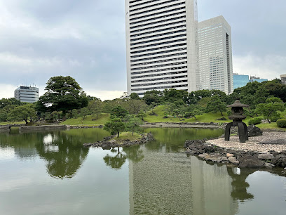 Yukimi Lantern