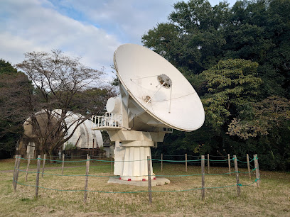 6-Meter millimeter wave radio telescope