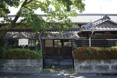 Former Shinden Elementary School Building