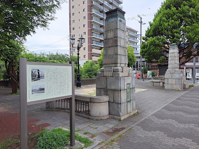 三代目戸田橋の親柱