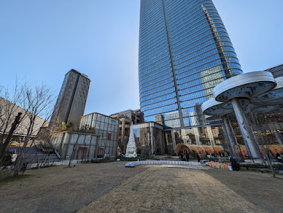 Azabudai Hills Central Square