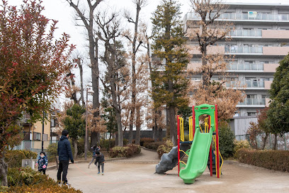 Higashi-Koigakubo Kunugi Park