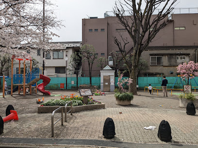 Higasi-Nakanobu Park