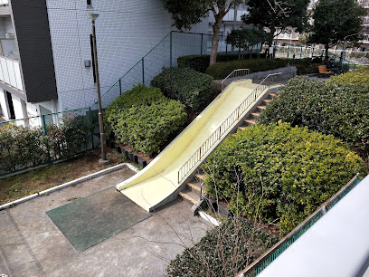 Akatsukibashi Park