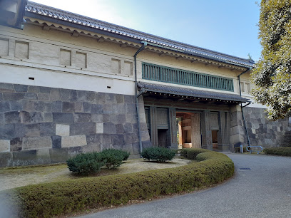 Hirakawa-mon Gate