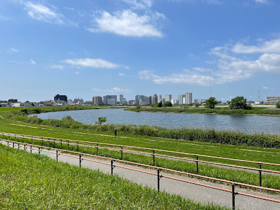 Rokugōdote Riverbed Park
