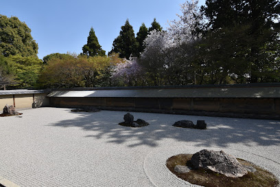 Ryoan-ji Hojo Teien (Rock Garden)