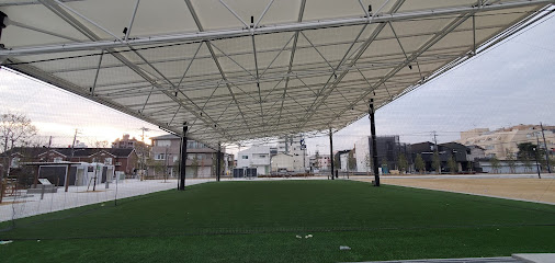屋根付き広場
