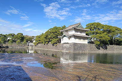 Kokyo-mae Hiroba