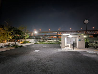 Kitakuritsu Toshima Yonchome Riverside Park