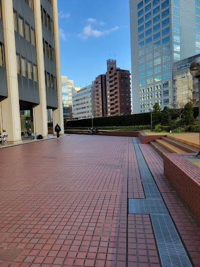 渋谷クロスタワー3階広場