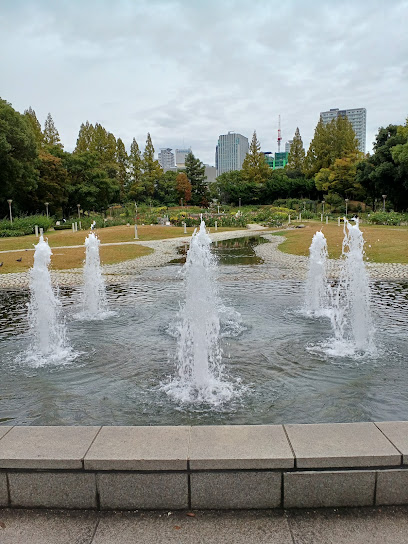 Utsubo Park Fountain