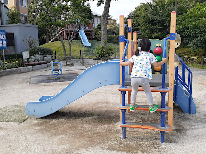 町屋二丁目児童遊園(くすのき山公園)