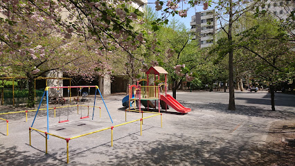 Kyōbashi Park