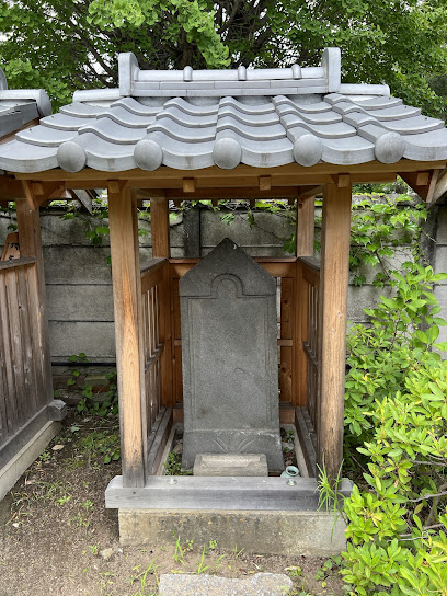 炎天寺参道の庚申塔