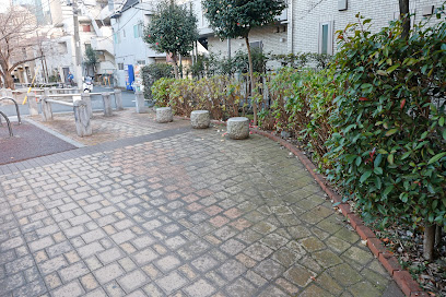 Nakano Kuritsu Ayame Pocket Park