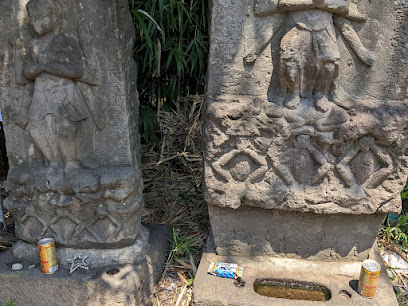白幡沼南側の庚申塔