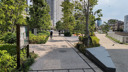 Shinjuku First City Nai Park
