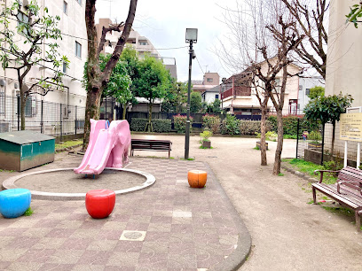 West Sun Living Village 6-chome Park