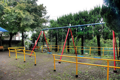 Suginamikuritsuyanaka Park