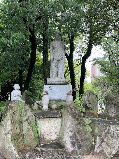 慈母の像(慈母碑)