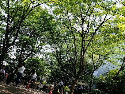 Tsukiji River Uneme Bridge Park