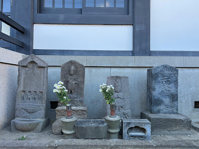 不動院の庚申塔群