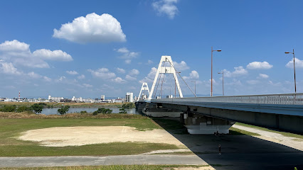 Yodogawa Riverside Park - Taishibashi Area