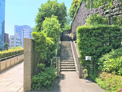 芝青松の杜