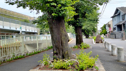 新高井戸堤 石碑
