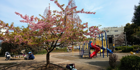 Nishi-Kamata Park