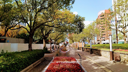 東遊園地 遊歩道