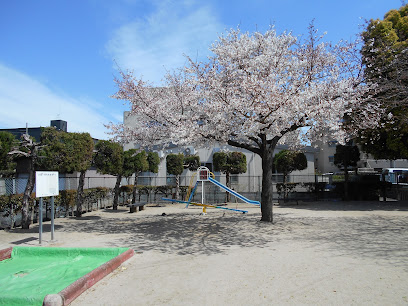 Terakata Motomachi 4 Chomedai 2 Jido Park
