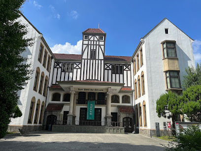 Tsubouchi Memorial Theatre Museum