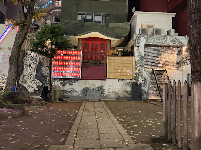 歌舞伎町公園（神社）